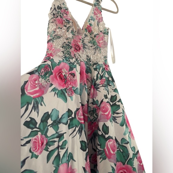 JVN by Jovani Floral Beaded Gown NWT - Picture 6 of 11